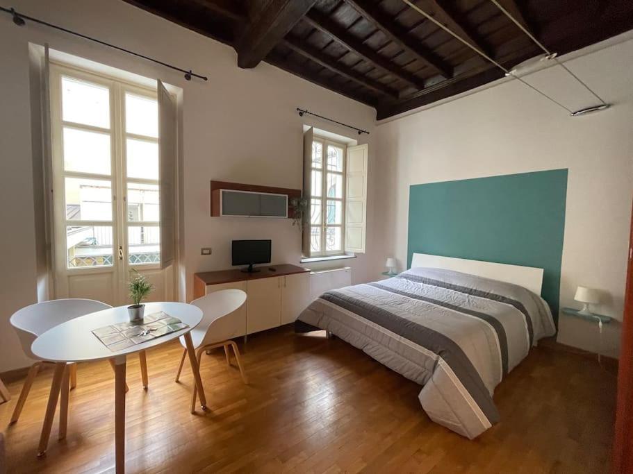 トリノLe Petit Loft - Piazza San Carloアパートメント エクステリア 写真