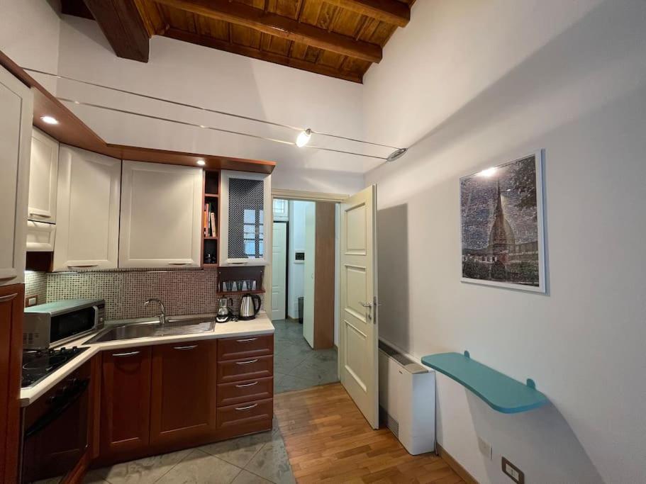トリノLe Petit Loft - Piazza San Carloアパートメント エクステリア 写真