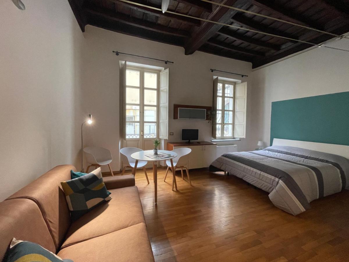 トリノLe Petit Loft - Piazza San Carloアパートメント エクステリア 写真