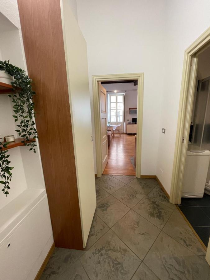 トリノLe Petit Loft - Piazza San Carloアパートメント エクステリア 写真